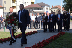 P1037911