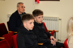 IMG_5773_905x768