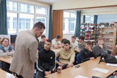 viber_slika_2025-11-12_13-07-22-743_578x768