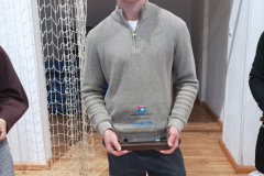 1765658473648_574x768