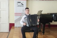 IMG-4e524a7eb7f3dd69bf694cc07fe79a52-V_432x768