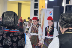 IMG-6cb4e67c92b9d1bb16d027cd2ad08837-V_911x683