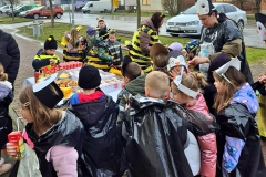 f4f1e122-e8cf-429a-b9ce-d31a892d3102