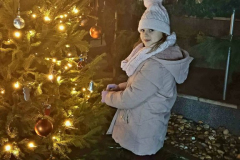 viber_slika_2025-12-20_21-07-47-281_576x768