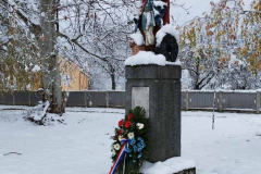 0-02-05-f86bbc36b479b60e4e91e9f34bf71b7c89b615ef254521b7f796c8b399a3cf72_54382d9be464dd56_659x768