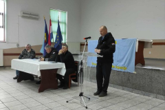 41dbfc50-c78f-444f-81b4-52484e0a9893_574x768