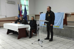 f6845ec2-0086-4143-8f95-2f82cff7bd00_574x768