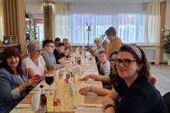 IMG-33445d92db98eba10d501299b0dbd416-V_576x768