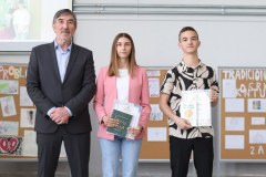 502416612_1288799213018415_6107301672732590759_n_512x768