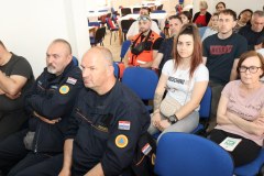 IMG_9947_1000x568