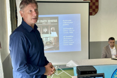 viber_slika_2025-09-04_12-02-53-400