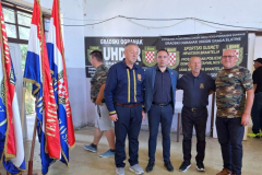 1cc68305-ebb9-4896-ae2b-b57dd4d42f12_992x768