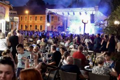 IMG-48de074b3a216317fc6b2bbaef807090-V_1024x682