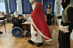 viber_slika_2025-12-05_13-11-47-583_576x768