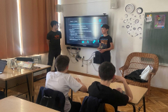 nasa-skola-sprestavljanje-ucenici
