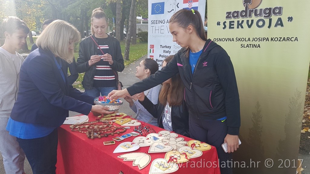 upoznavanje stolova s vratima