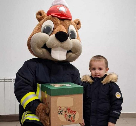 DVD Donji Meljani darivao najmlađe vatrogasce Radio Slatina